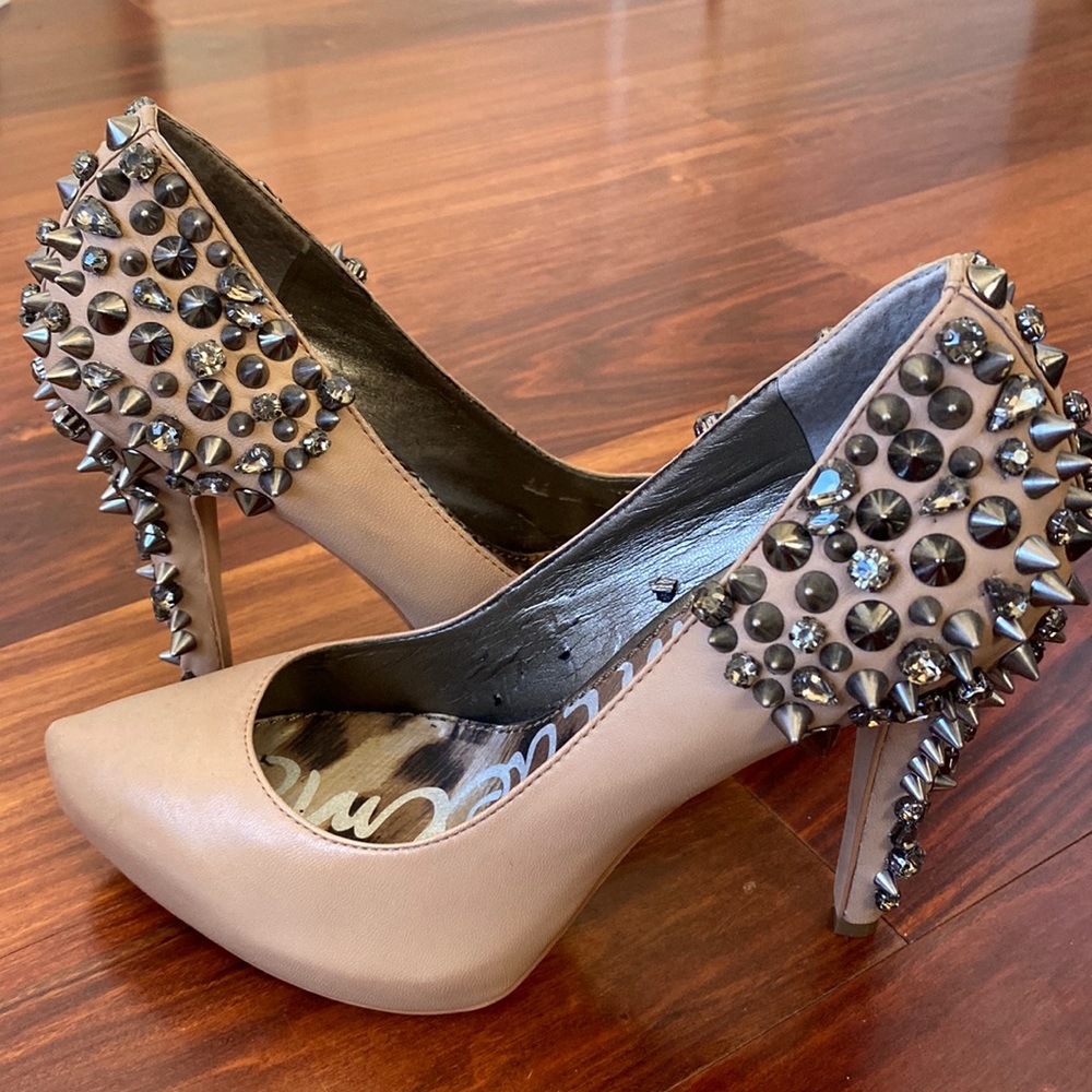 Sam Edelman spikes stilettos!